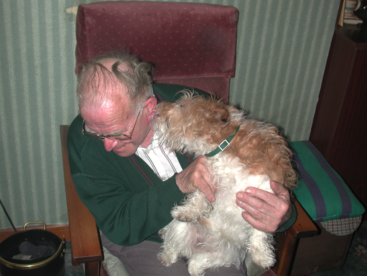 Paddy Murray and Buttons.jpg 354.8K